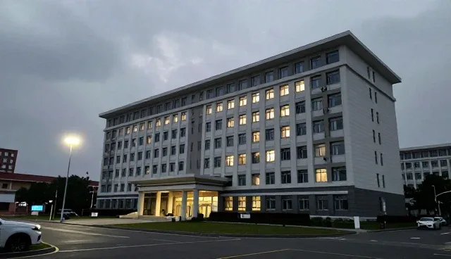 网络工程性能优化：如何解决高并发访问延迟问题